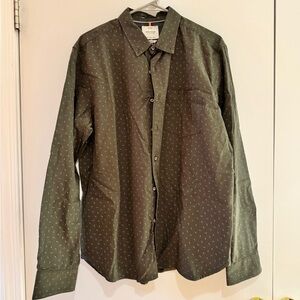 Green Button-Up Shirt XL